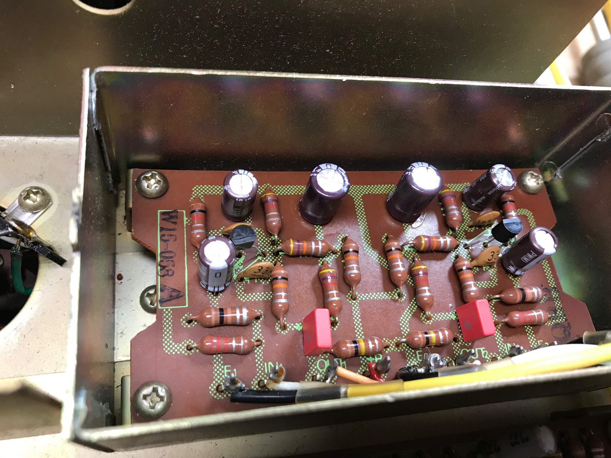image1 Pioneer SA-900 Integrated Amplifier