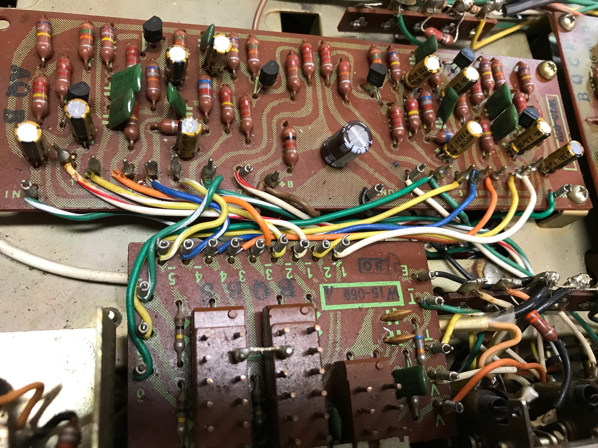 image5 Pioneer SA-900 Integrated Amplifier