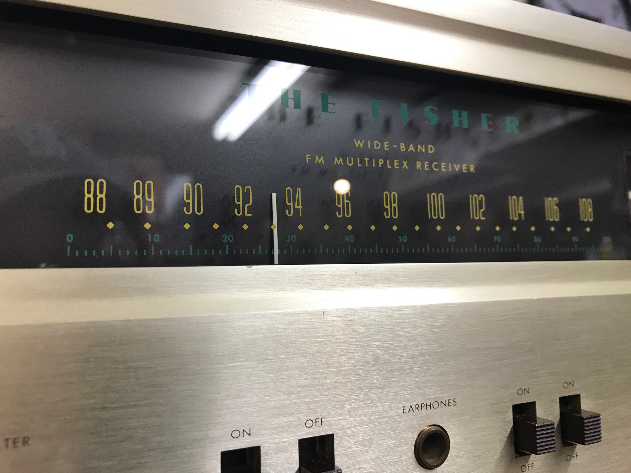 IMG_2924 Fisher 400 Receiver