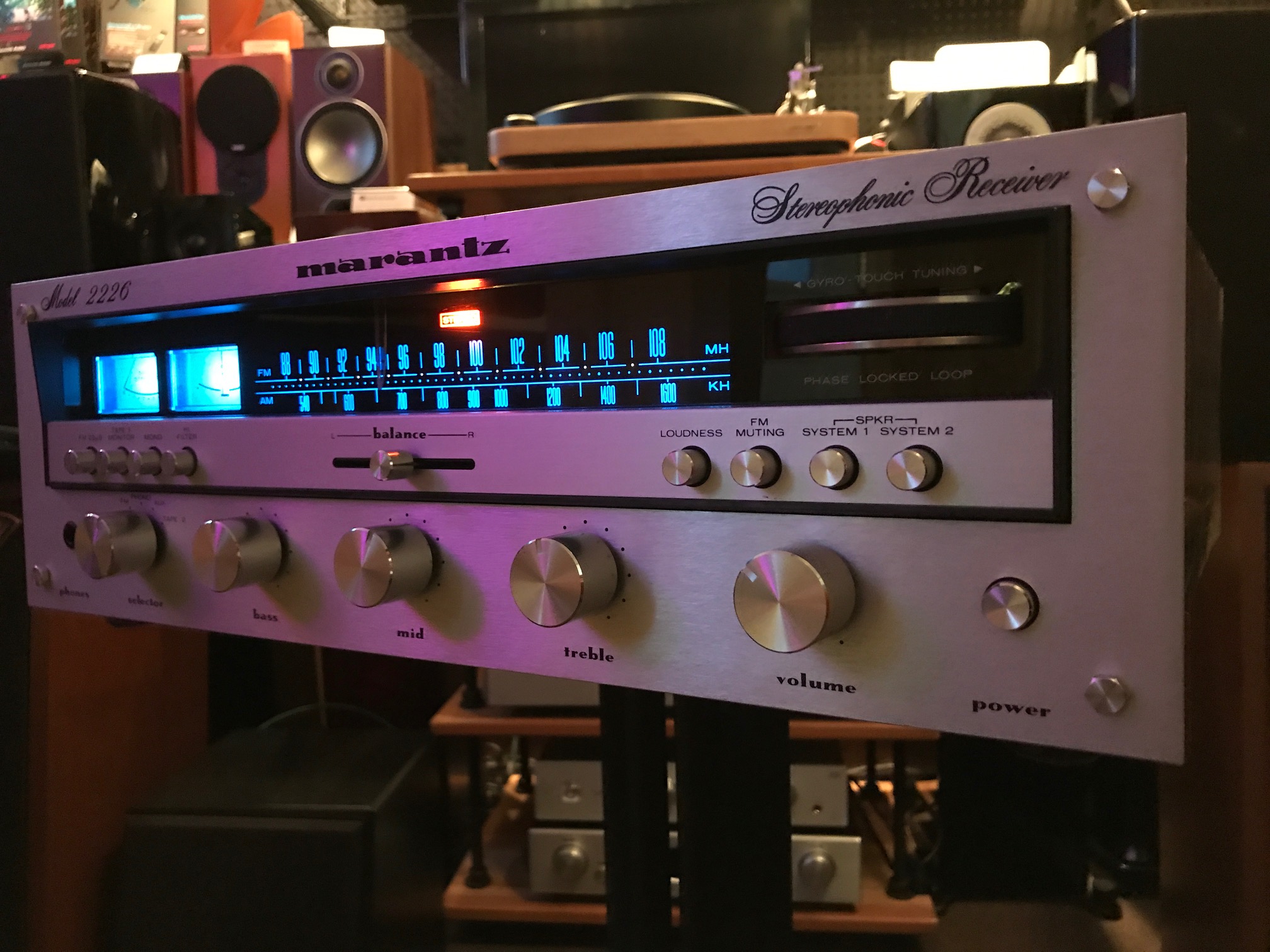 image3 Marantz 2226