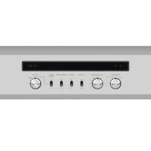 Luxman E-07 Phono Preamplifier front